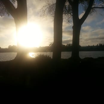 Public Shoreline Trail - Hiking Near Me - Alameda, California Public Shoreline Trail - Hiking Near Me - Alameda, California
