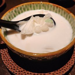Bua Loi dessert
