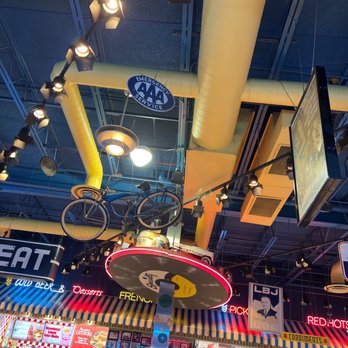 Portillo's Elmhurst - Ceiling - Hot Dogs Near Me - Elmhurst, Illinois