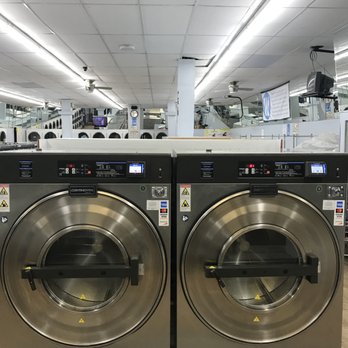 Wishy Wash Coin Laundry - Large 80lb Capacity Washers for mega large loads! Takes major credit cards too for easy pay. - Laundromat Near Me - Van Nuys, California Wishy Wash Coin Laundry - Large 80lb Capacity Washers for mega large loads! Takes major credit cards too for easy pay. - Laundromat Near Me - Van Nuys, California