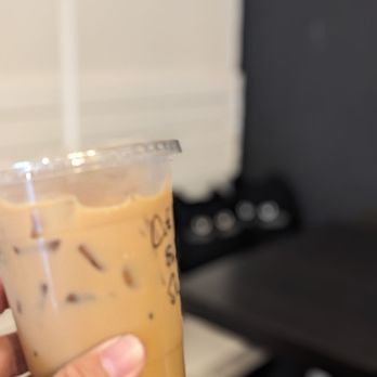 Annie's Sweet Oven - Coffee & Tea Near Me - Sylmar, California