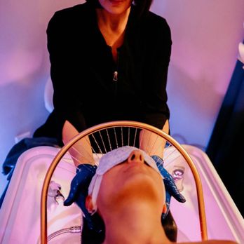 SalonPLEX Suites | Freedom Square - Scalp Treatments and Facial @ LANE Scalp & Facial Bar - Hair Salons Near Me - Naples, Florida