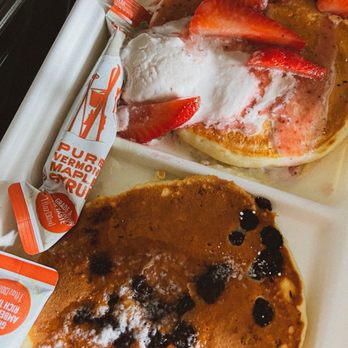 Snooze, an A.M. Eatery - Pancake Flight - Strawberry Shortcake & Chocolate Chip - Breakfast & Brunch Near Me - Tustin, California