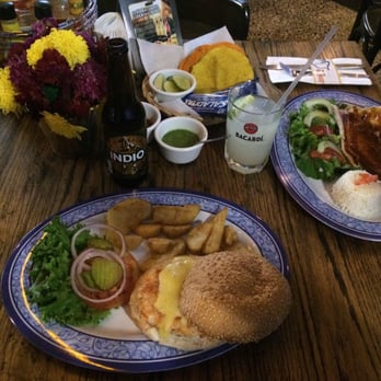 La Cervecería del Barrio - ¡Hamburguesa de camarón y filete de pescado en salsa de tamarindo! - Seafood Near Me - Puebla, PUE La Cervecería del Barrio - ¡Hamburguesa de camarón y filete de pescado en salsa de tamarindo! - Seafood Near Me - Puebla, PUE