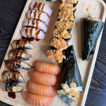 Sushi Nawa - Sushi Bars Near Me - Chicago, Illinois