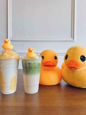 Cafe Yellow Goose by null