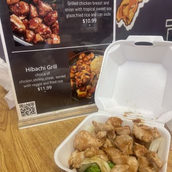 Tang's Chicken - Top left corner thought what i was getting- Bottom right corner is what i got - Chicken Wings Near Me - Clearwater, Florida Tang's Chicken - Top left corner thought what i was getting- Bottom right corner is what i got - Chicken Wings Near Me - Clearwater, Florida
