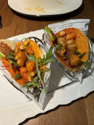 Ten's Tapes Restaurant Barcelona by null
