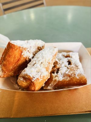 Loretta's Authentic Pralines by null