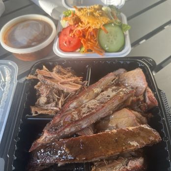 Red Bee Bbq - Barbeque Near Me - Windsor, California