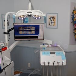 Yelena Gutman, DDS - Chairside