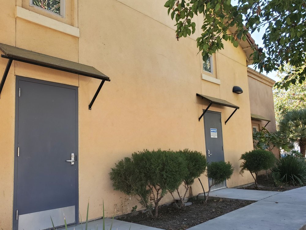 FOURTH & HOPE WALTERS HOUSE Updated October 2024 207 4th St