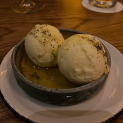 Tropezón - Gelato with olive oil