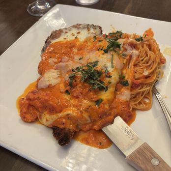 Thorpe's 903 - Chicken Parm - American Near Me - Jim Thorpe, Pennsylvania