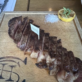 Chuck's Steakhouse - Steakhouses Near Me - Banff, Alberta Chuck's Steakhouse - Steakhouses Near Me - Banff, Alberta