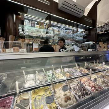 Gelateria dell' Olmo - Gelato - Ice Cream & Frozen Yogurt Near Me - San Gimignano, SI Gelateria dell' Olmo - Gelato - Ice Cream & Frozen Yogurt Near Me - San Gimignano, SI