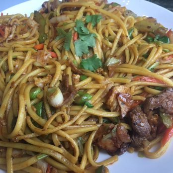 Himalayan Kitchen - Himalaya special Chow Chow. - Himalayan/Nepalese Near Me - Santa Barbara, California