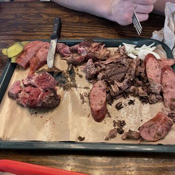 Hard Eight BBQ - Barbeque Near Me - Burleson, Texas