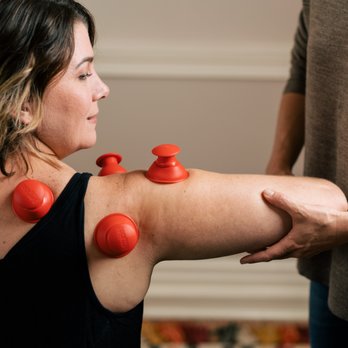 Caitlin Redding, DC - Chiropractors Near Me - Aston, Pennsylvania