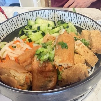 Four Seasons - Vietnamese Kitchen - Tofu bowl - Vietnamese Near Me - Reno, Nevada Four Seasons - Vietnamese Kitchen - Tofu bowl - Vietnamese Near Me - Reno, Nevada