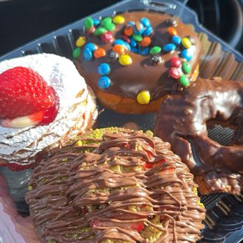 Clovis Donuts - Donuts Near Me - Clovis, California