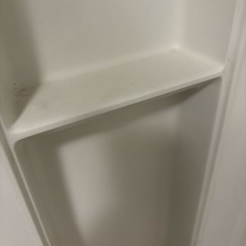 Best Western Historic Frederick - Dirty shelves - Hotels Near Me - Frederick, Maryland