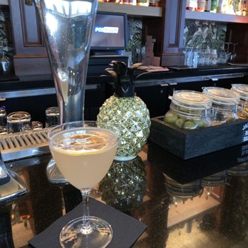 Roxanne’s - Mezcal cocktail - Cocktail Bars Near Me - Boston, Massachusetts