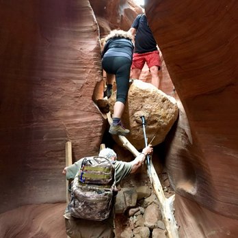 Paria Canyon-Vermilion Cliffs Wilderness - Obstacle in Wire Pass - Hiking Near Me - St. George, Utah Paria Canyon-Vermilion Cliffs Wilderness - Obstacle in Wire Pass - Hiking Near Me - St. George, Utah