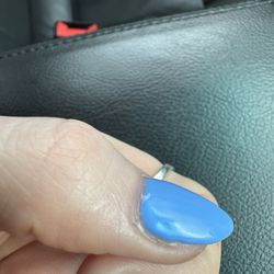 Nails Care - Nail polish doesn't even cover the whole nail