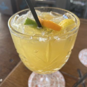 Barrio - White Sangria - Cocktail Bars Near Me - West Palm Beach, Florida Barrio - White Sangria - Cocktail Bars Near Me - West Palm Beach, Florida