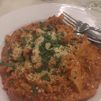 Bin 100 Restaurant - Pasta bolognese. Very yummy! - Italian Near Me - Milford, Connecticut