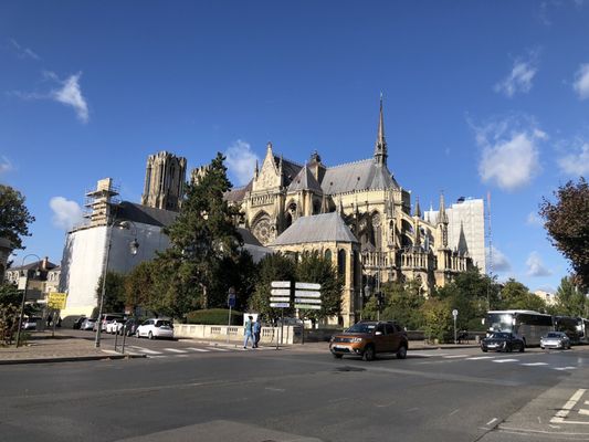 Basilique Saint-Remi by null