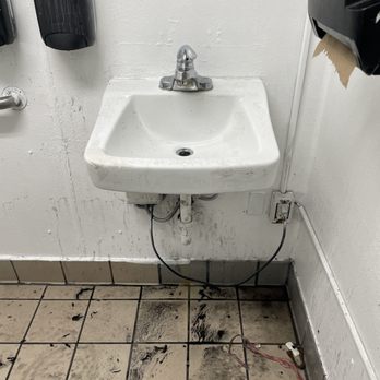 Drain Masters Plumbing Company - Commercial faucet - Plumbing Near Me - Spring Valley, California Drain Masters Plumbing Company - Commercial faucet - Plumbing Near Me - Spring Valley, California