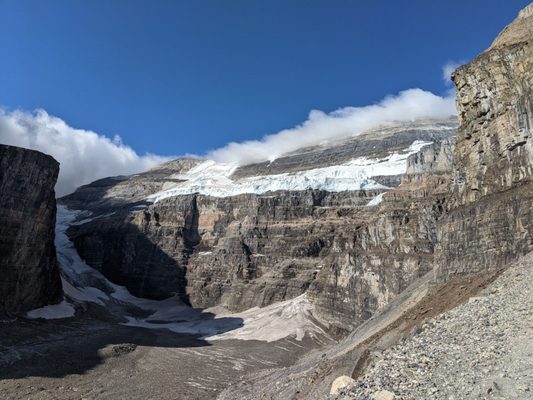 Plain of Six Glaciers Teahouse by null