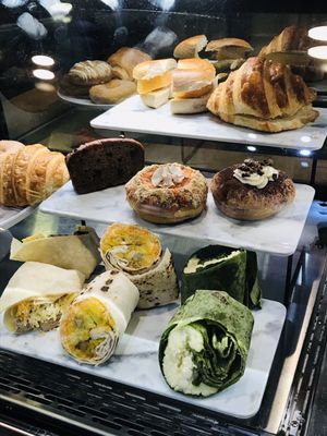 The Coffee Bean & Tea Leaf by null