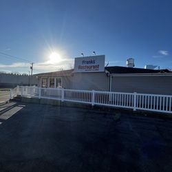 Franks Restaurant - Outside
