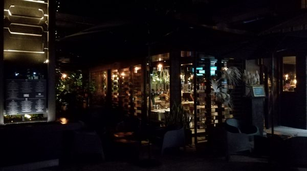 Locale by null