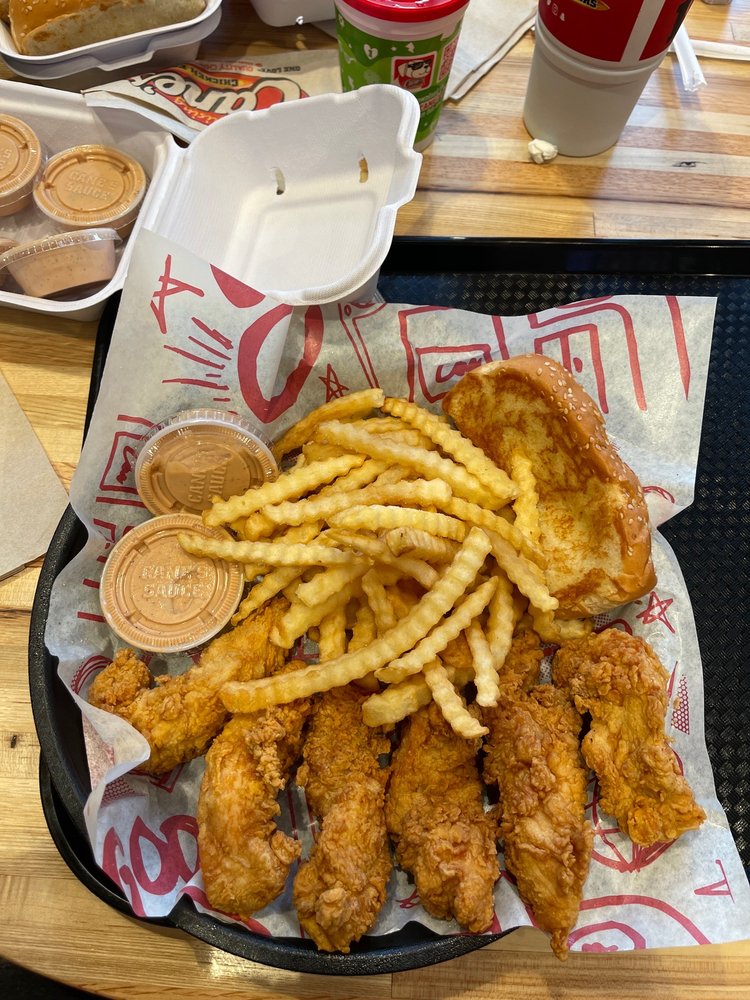 RAISING CANE’S 50 Photos & 45 Reviews 12625 Frederick St, Moreno