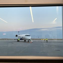 Central Nebraska Regional Airport - Incoming plane