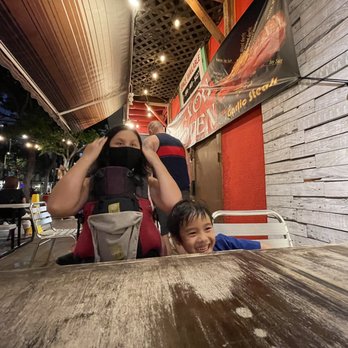 Sam's Kitchen - Outdoor dining that's not in a safe area for small children. - Food Stands Near Me - Honolulu, Hawaii Sam's Kitchen - Outdoor dining that's not in a safe area for small children. - Food Stands Near Me - Honolulu, Hawaii