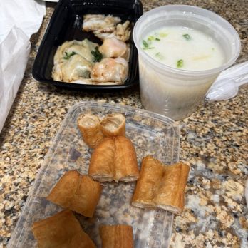 Yin Ji Chang Fen - Sprimp rice roll, fish porridge, and dough - Dim Sum Near Me - Milpitas, California Yin Ji Chang Fen - Sprimp rice roll, fish porridge, and dough - Dim Sum Near Me - Milpitas, California