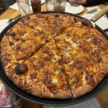 Big Woods Pizza - Nashville - Smokehouse 16" pizza - Pizza Near Me - Nashville, Indiana Big Woods Pizza - Nashville - Smokehouse 16" pizza - Pizza Near Me - Nashville, Indiana