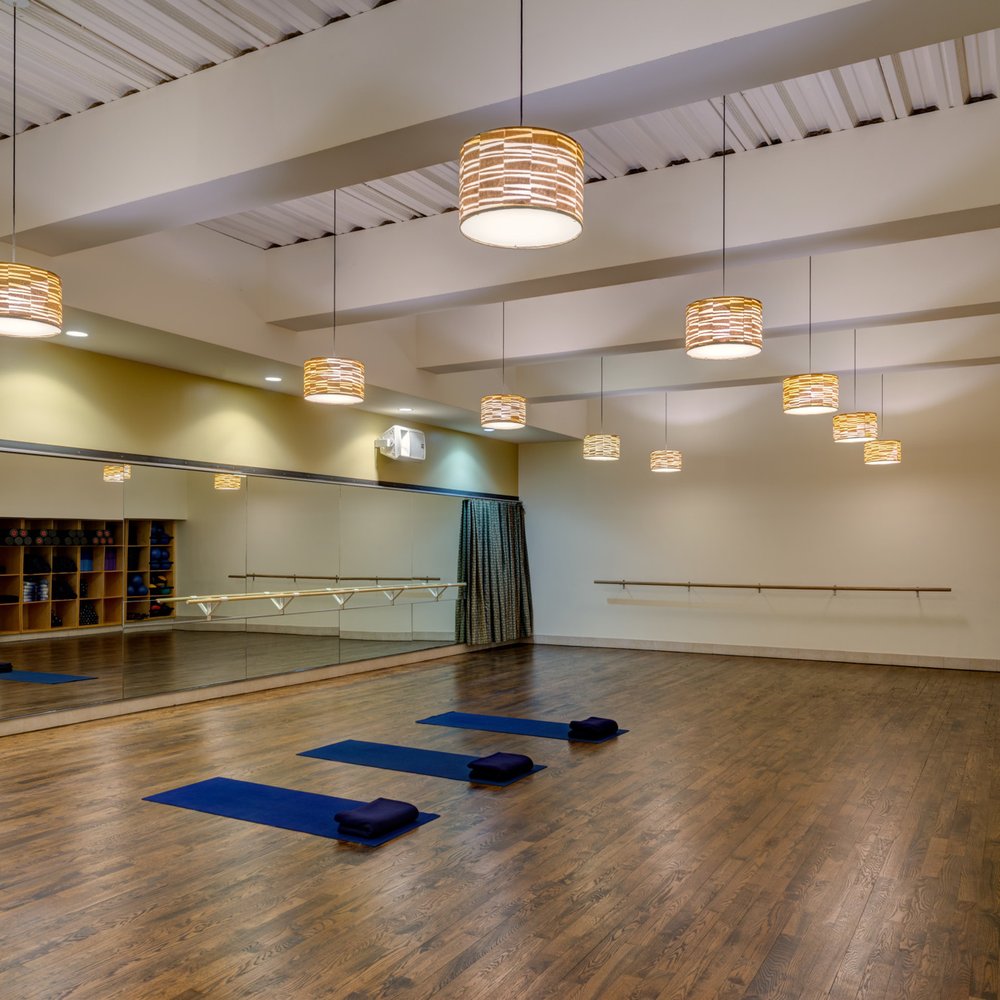 THE BEST 10 Gyms near Roslyn, NY 11576 Last Updated August 2021 Yelp