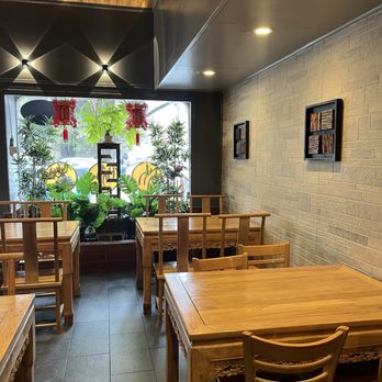 Orient Express - Inside seating - Szechuan Near Me - Baltimore, Maryland