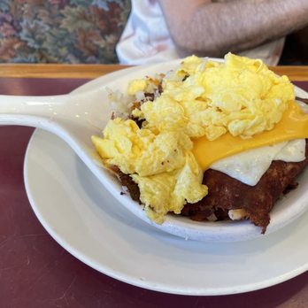 Andy's Cafe - Skillet - Cafes Near Me - Des Plaines, Illinois