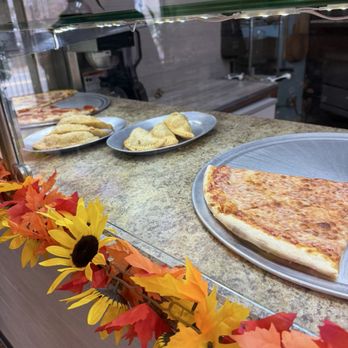 Guacamole House - Pizza available - Salad Near Me - Little Ferry, New Jersey Guacamole House - Pizza available - Salad Near Me - Little Ferry, New Jersey