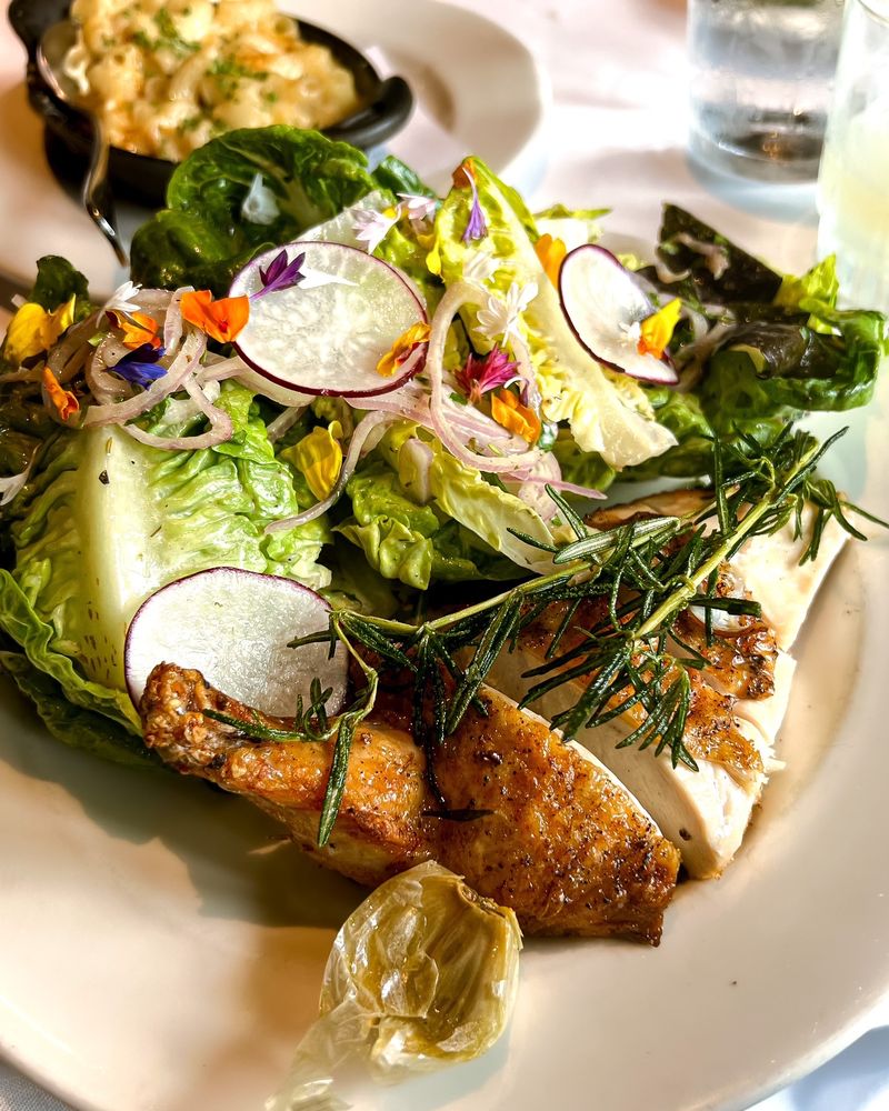 Angele Restaurant & Bar