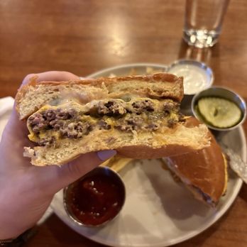 Chicago Athletic Association Hotel - Double smashburger - Hotels Near Me - Chicago, Illinois Chicago Athletic Association Hotel - Double smashburger - Hotels Near Me - Chicago, Illinois