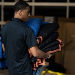 Compra Moves - Teamwork is Everything
