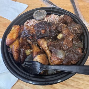 Back A Yard - Jerk Chicken & Beef Oxtails, so good, I couldn't finish it. Big portions. - Caribbean Near Me - San Jose, California